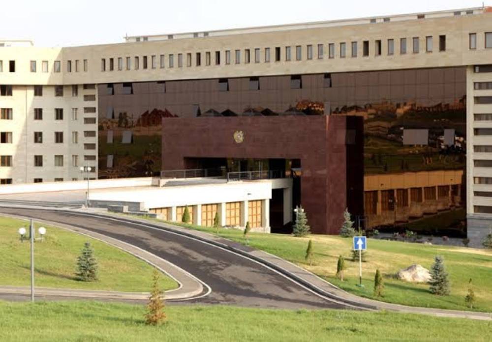 ՊՆ-ն դադարեցրել է մի շարք արցախցի զինծառայողների ծառայողական հիմունքներով հատկացված բնակարաններից օգտվելու իրավունքը․ Ռոման Երիցյան
