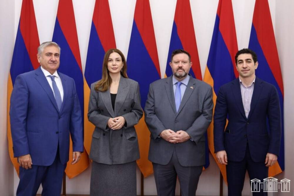 «Հայաստան» խմբակցության պատգամավորներն ակտիվորեն հանդիպում են դեսպանների հետ. «Հրապարակ»