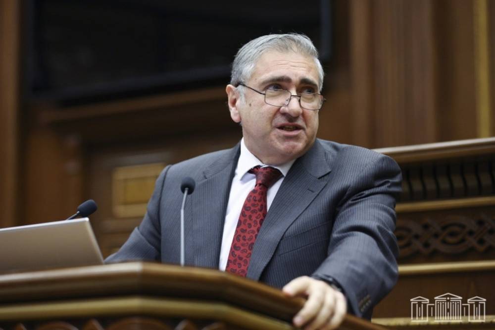 Ասում են՝ ծիրանը չենք տանելու Ռուսաստան, կտանենք Օման, այնտեղ կվաճառենք. կուզեմ՝ տարին փակվի, Օմանի վիճակագրությունը տեսնեմ. Խաչատրյան