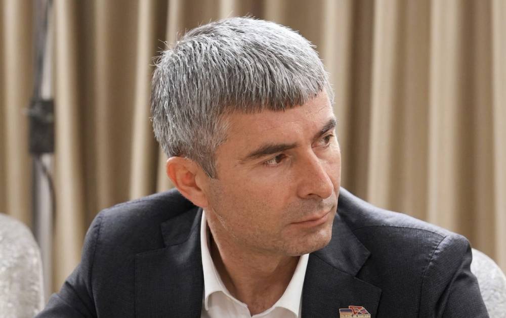 Ի՞նչ ունեցվածք ունի «Ուժեղ Հայաստան» խմբակցության պատգամավոր Անուշավան Մանուչարյանը․ 15 անշարժ գույք, 34 մլն դրամ կանխիկ գումար․ «Ժողովուրդ»