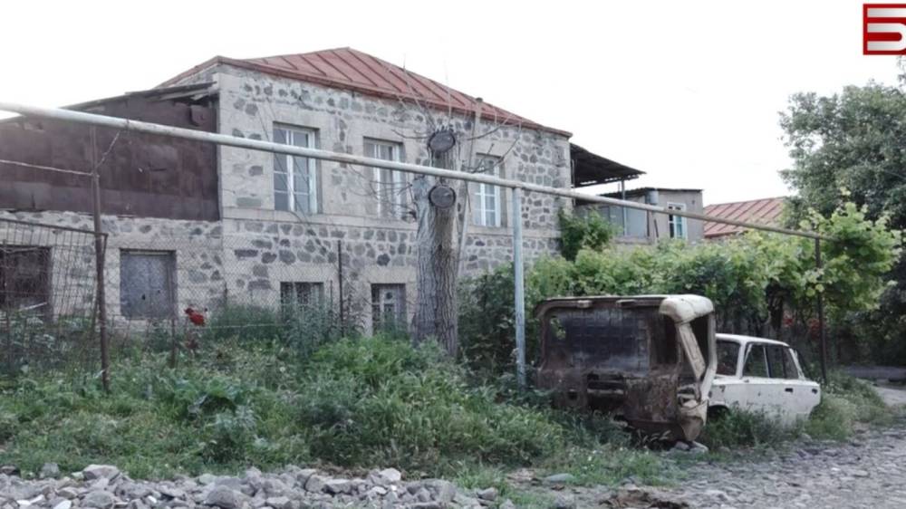 Ադրբեջшնցին կնոջ տանը փլավ է սարքել, կերել, պառկել մահճակալին. Ի՞նչ են պատմում Շաքիի բնակիչները