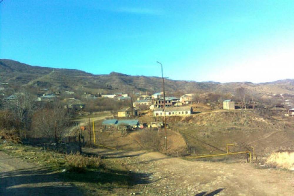 Ադրբեջանական գնդակոծությունից վիրավորվել է Կոթի գյուղի բնակիչը