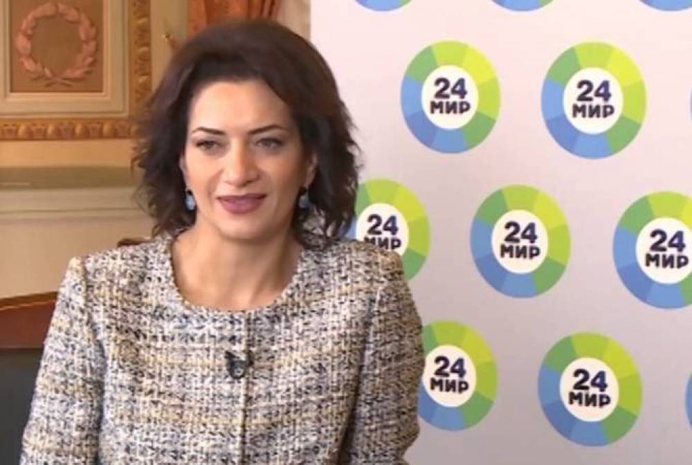 Քաղաքական գործիչների կանայք չպետք է խորհուրդներ տան իրենց տղամարդկանց. Աննա Հակոբյանի հարցազրույցը «Мир 24» հեռուստատեսությանը