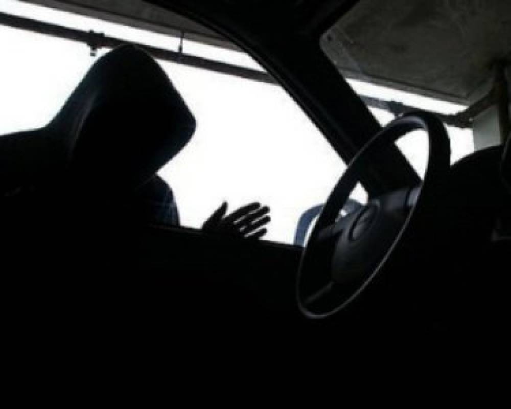 Ավտոմեքենայից 250 եվրո գողանալու մեջ կասկածվողը բերման է ենթարկվել