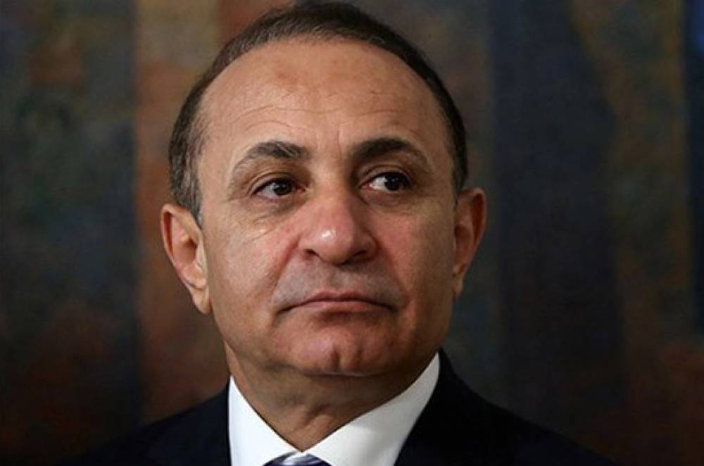 Հովիկ Աբրահամյանին մեղադրանք է առաջադրվել. ստորագրություն է վերցվել երկրից չհեռանալու մասին