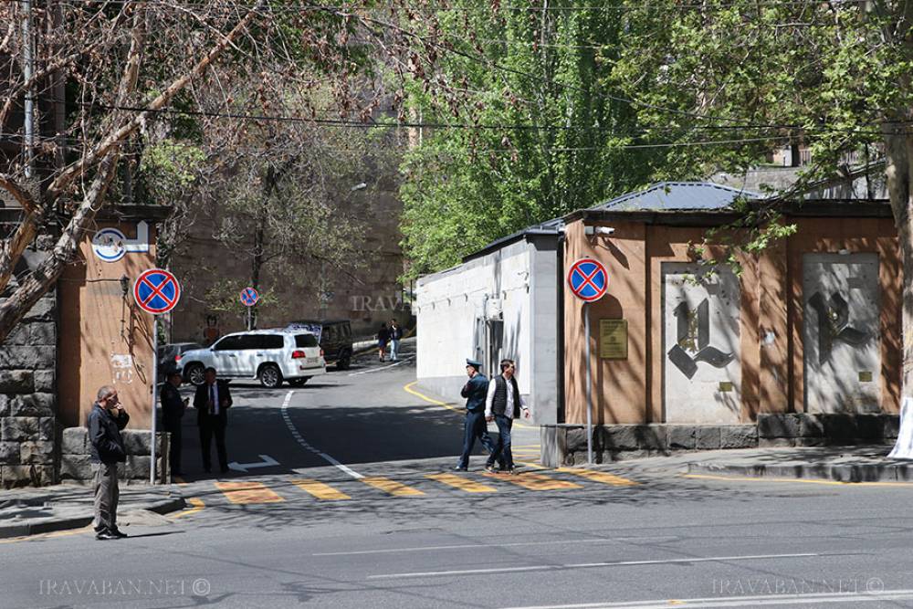 Կիրակին՝ բաց դարպասներով