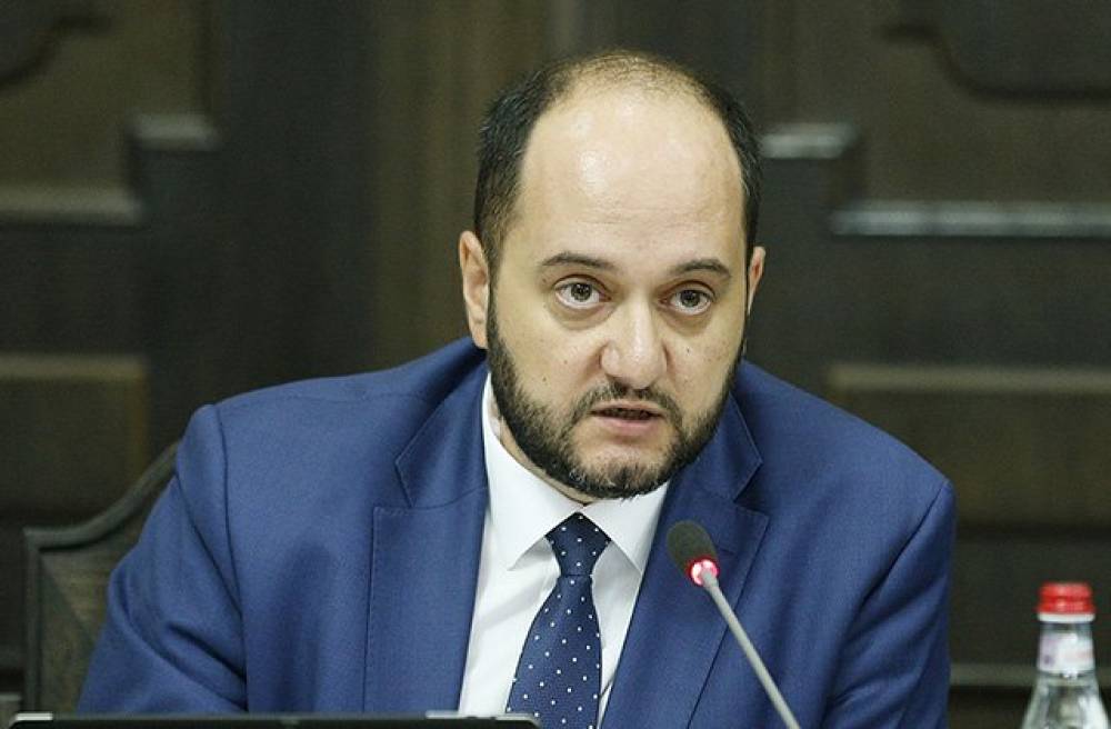 Արայիկ Հարությունյանը դպրոցի տնօրեններին և ծնողներին կոչ է անում ցուցաբերել զգուշավորություն