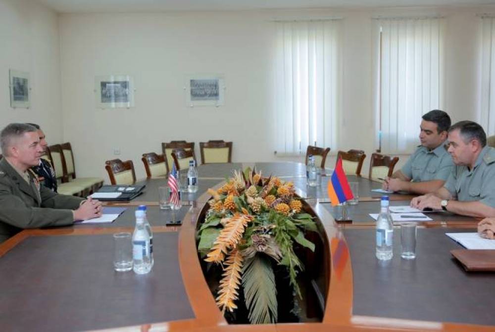ՀՀ ԶՈՒ ԳՇ պետն ընդունել է ՀՀ-ում ԱՄՆ ռազմական կցորդին