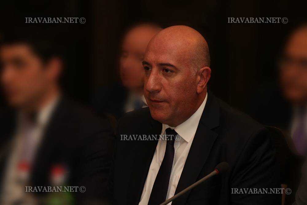 Արման Սարգսյանը պաշտոն ստանալուց հետո բնակարան ու ավտոտնակ է գնել. նա այժմ փոխրինում է Օսիպյանին
