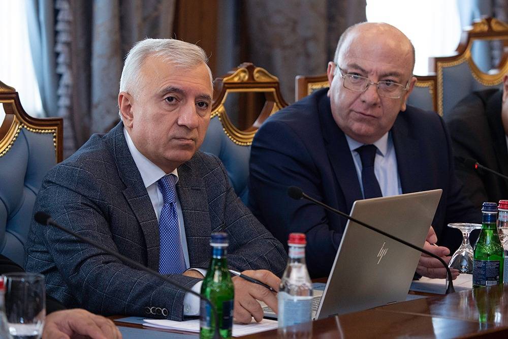 Սա արդեն հայ իրավագետների արժանապատվության խնդիր է, այս ճակատում նահանջ, սխալներ, անգամ վրիպումներ չպետք է լինեն ...