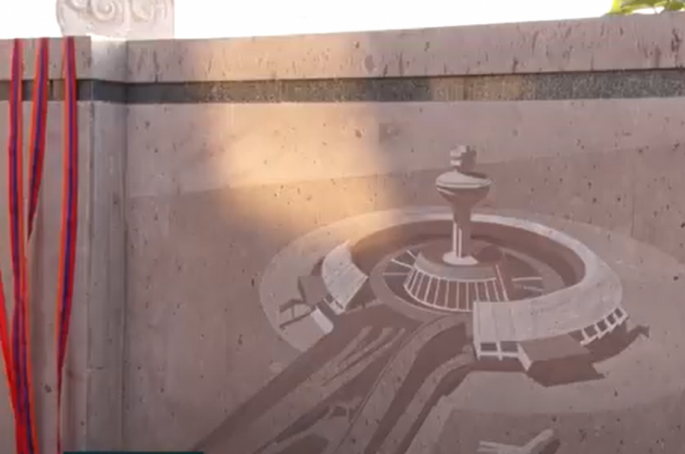 Բաբաջանյան փողոցում տեղադրվեց հուշաղբյուր՝ նվիրված զոհված հայ օդաչուների հիշատակին (տեսանյութ)