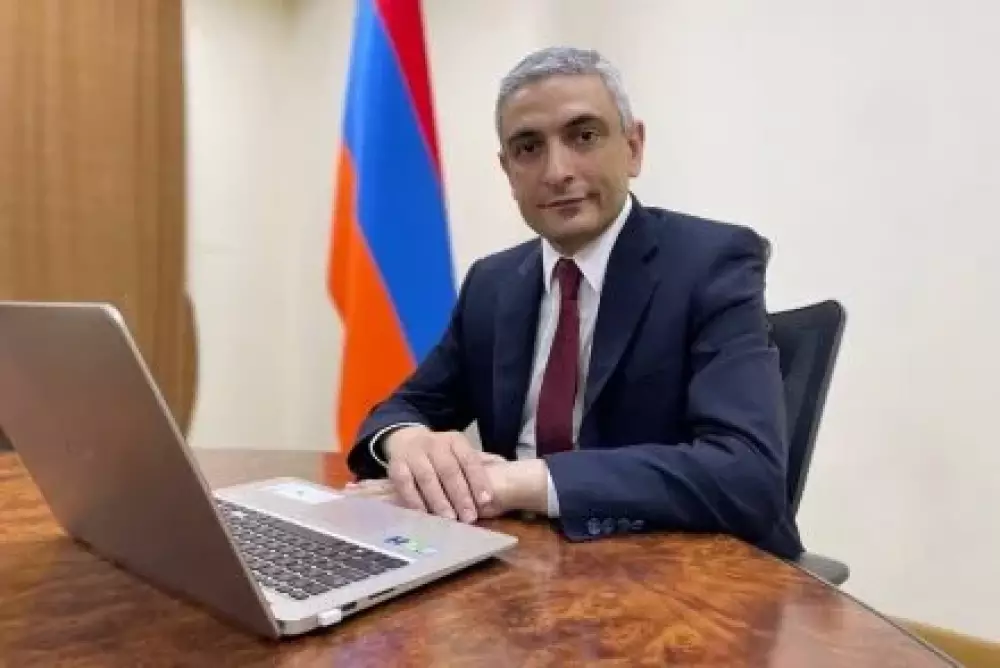 Հարուստ կենսագրական տվյալներ ունեցող փոխնախարարը բնակարաններ է գնել. «Ժողովուրդ»