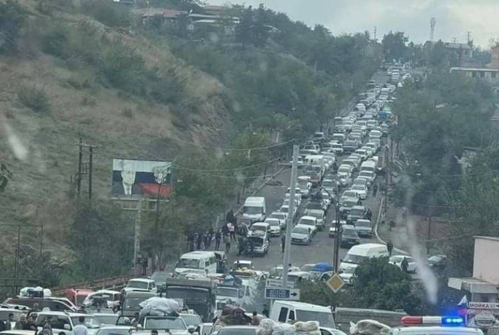 Եթե ֆորսմաժորային որոշումներ չկայացվեն, Արցախի վերջնական հայաթափումը օրերի հարց է. «Հրապարակ»