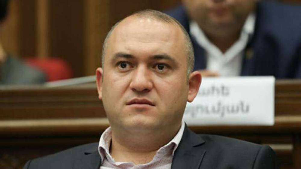 Արարատի մարզպետը մեքենա է գնել ու բնակարան նվեր ստացել. ինչ ունեցվածք ունի նրա ընտանիքը. «Ժողովուրդ»