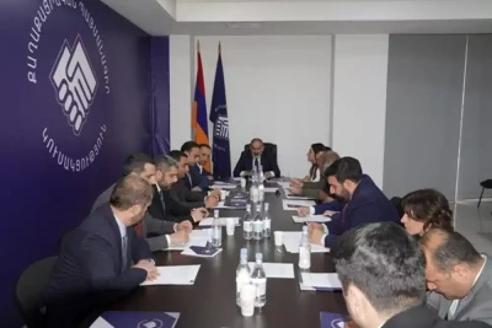 ՔՊ-ականները սկսել են վերևից հրահանգներ ստանալ. «Ժողովուրդ»