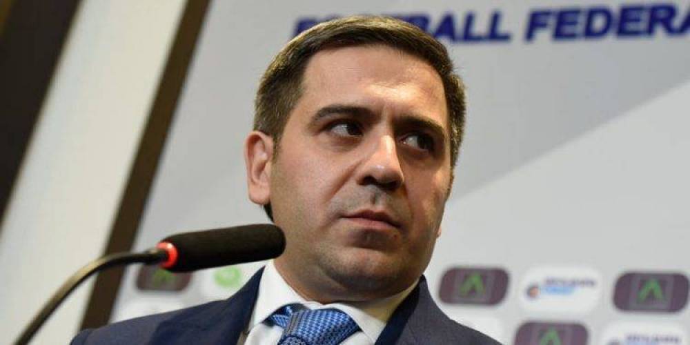 Դուք մենակ փող աշխատելո՞ւ համար եք․ «Հրապարակ»