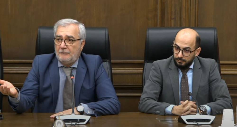 Խորհրդարանական ճեպազրույցներ` ուղիղ հեռարձակում