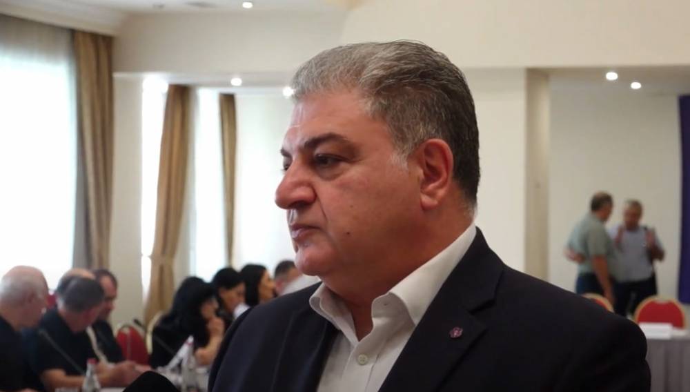 Պետք է համբերատար մոտենալ, ոչ թե սկանդալներ փնտրել, այլ Սրբազան շարժման արժեհամակարգային մասը հասկանալ․ Վահագն Մելիքյան