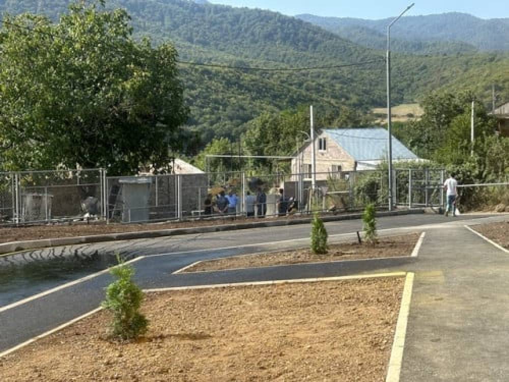 Կիրանցում պատրաստվում են Փաշինյանի այցին. կարմիրբերետավորներ են ժամանել դպրոցի տարածք