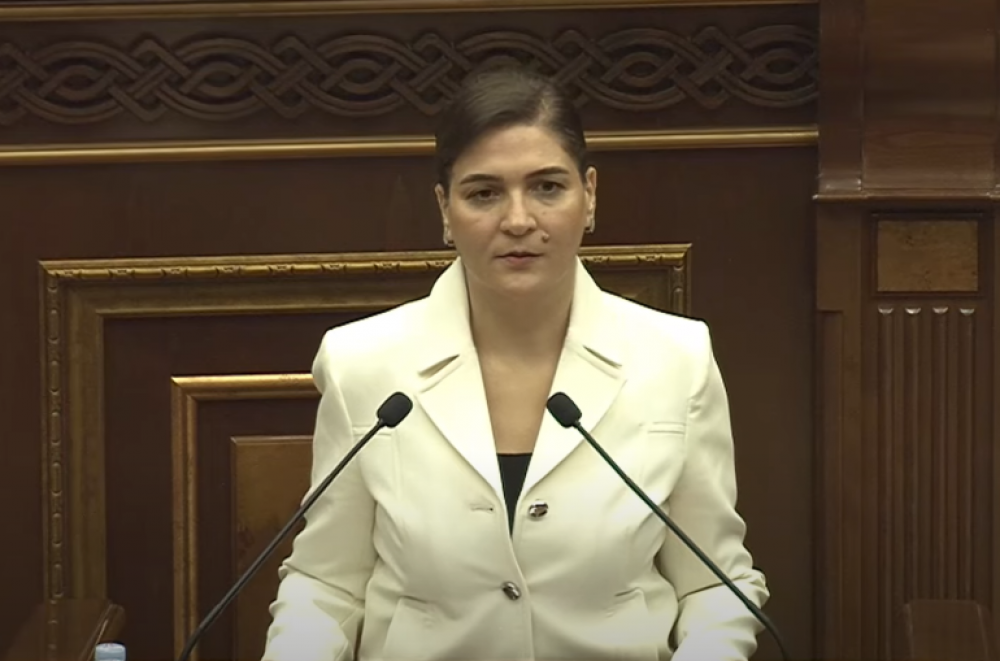 ՔՊ-ն նոր պատգամավոր ունի․ Արմենուհի Ղազարյանը երդմամբ ստանձնեց մանդատը