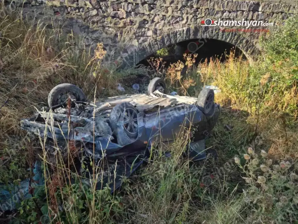 «Ջարդի ձոր» կոչվող հատվածում վարորդը «Լադա»-ով բախվել է կամրջի արգելապատնեշին և հայտնվել ձորում