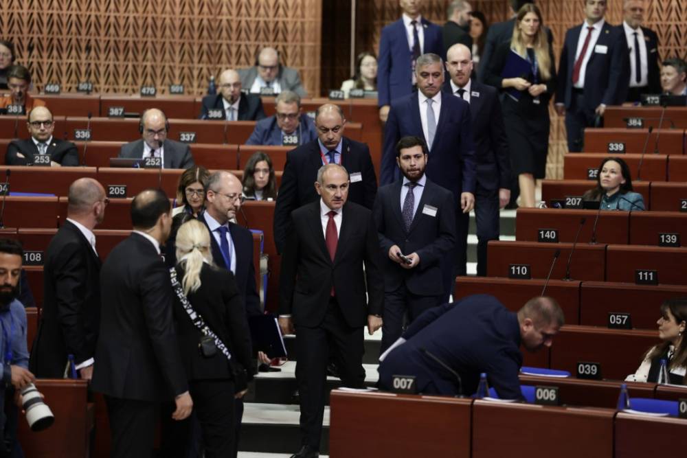 Նիկոլը բոլորից լավ է հասկանում, որ «ժողովրդավարության բաստիոնի» մասին հեքիաթները միայն մեր խեղճ ու կրակ, անտեղյակ հայաստանցիների ականջների համար են․ Ֆարմանյան