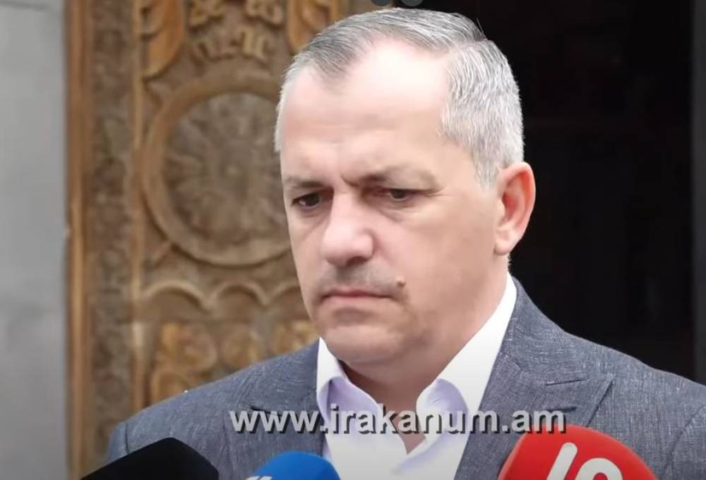 Աբազյանի հետ էի կապի մեջ. նրա հետ էինք փորձում կարգավորել պատանդների հետ կապված հարցերը. Շահրամանյան