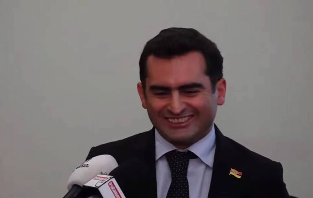 Սուպերմարկետում ինձ կանգնեցնում ու ասում են՝ այո՛, խաղաղության օրակարգը ճիշտ օրակարգ է. Հակոբ Արշակյան