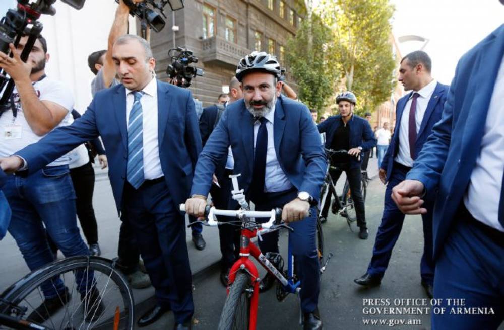 Վարչապետը նաև «հրշեջ» է․ «Հրապարակ»