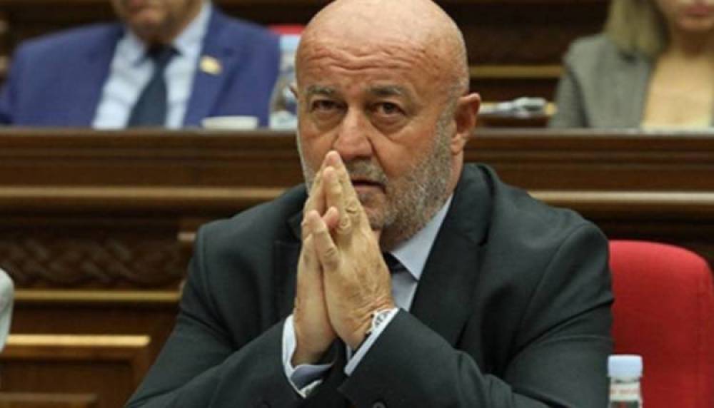 Հովիկ Աղազարյանը կրկին կփորձի. «Հրապարակ»
