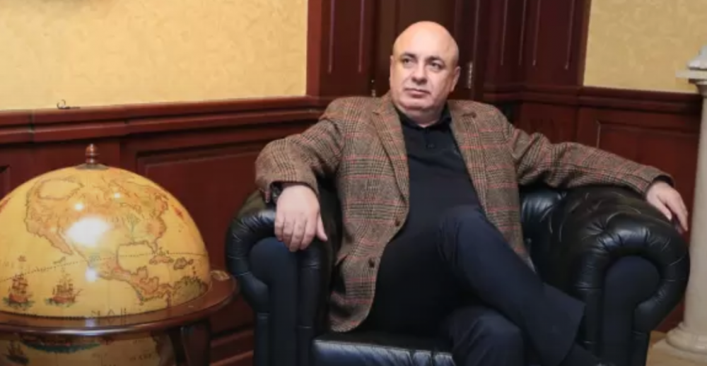 Երևանում թшլшնել են նախկին պատգամավոր Արագած Ախոյանի եղբոր տունը․ տարել են մեծ քանակի ոսկյա զարդեր, խոշոր չափի գումար և թանկարժեք ժամացույց