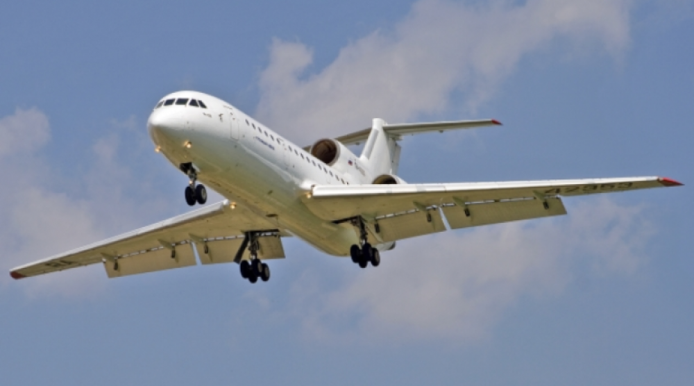 Ապակու կտոր` Transavia-ի ինքնաթիռի դռան արանքում. Փարիզ-Երևան չվերթի հետքերով. «Հետք»