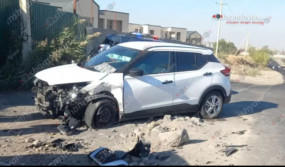 Ձորաղբյուրում բախվել են «Nissan»-ն ու «Opel Combo»-ն. կա վիրավոր