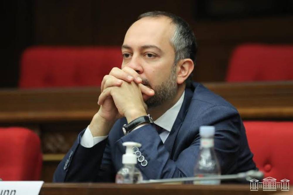 Խնդիրն աշխատավարձերի բուն բարձարման մեջ չէ. Աղաջանյանը՝ պաշտոնյաների վարձավճարների աճի մասի