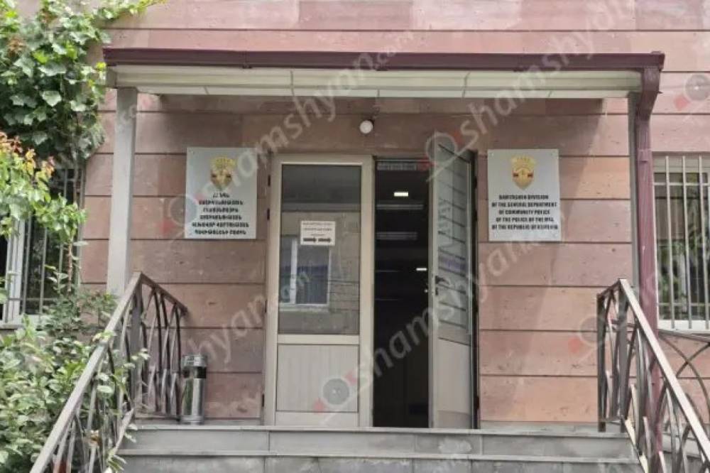 Դավթաշենի դպրոցներից մեկում աշակերտուհու պայուսակից հայտնաբերել են ծխախոտ և սպիտակ փոշենման զանգված