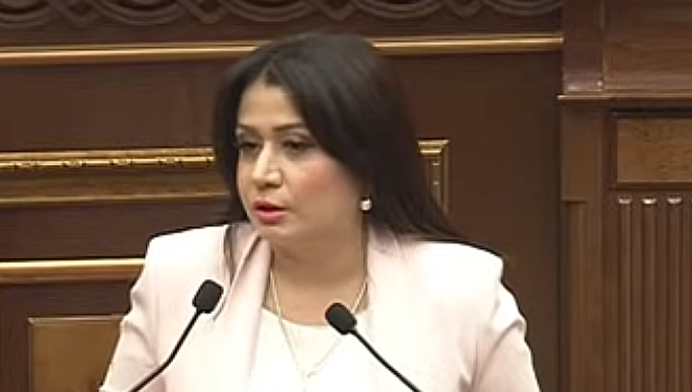 Ինչու է Գյումրիում անձրևաջրերի հարցով համայնքը զեկուցում 102-րդ ռազմաբազայի ղեկավարությանը