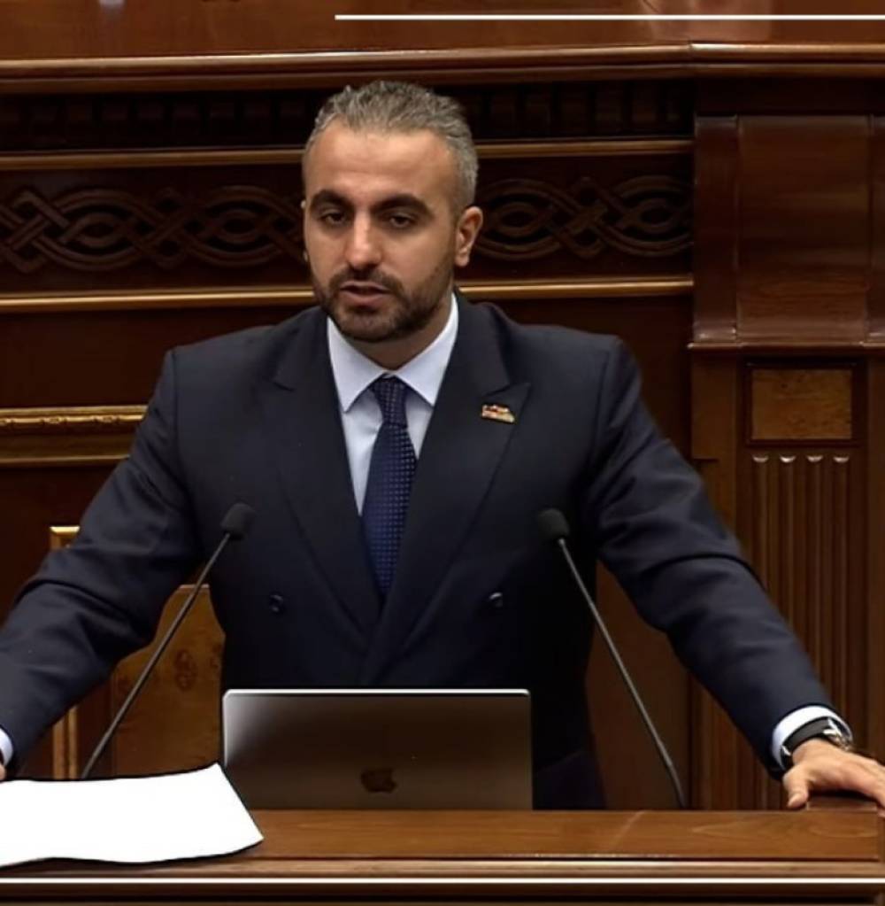 «Մյուս անգամ չգաք ստեղ մեզ դասեր տալ»․ «Մեր վստահված անձին ծեծել են»․ Դավթյան