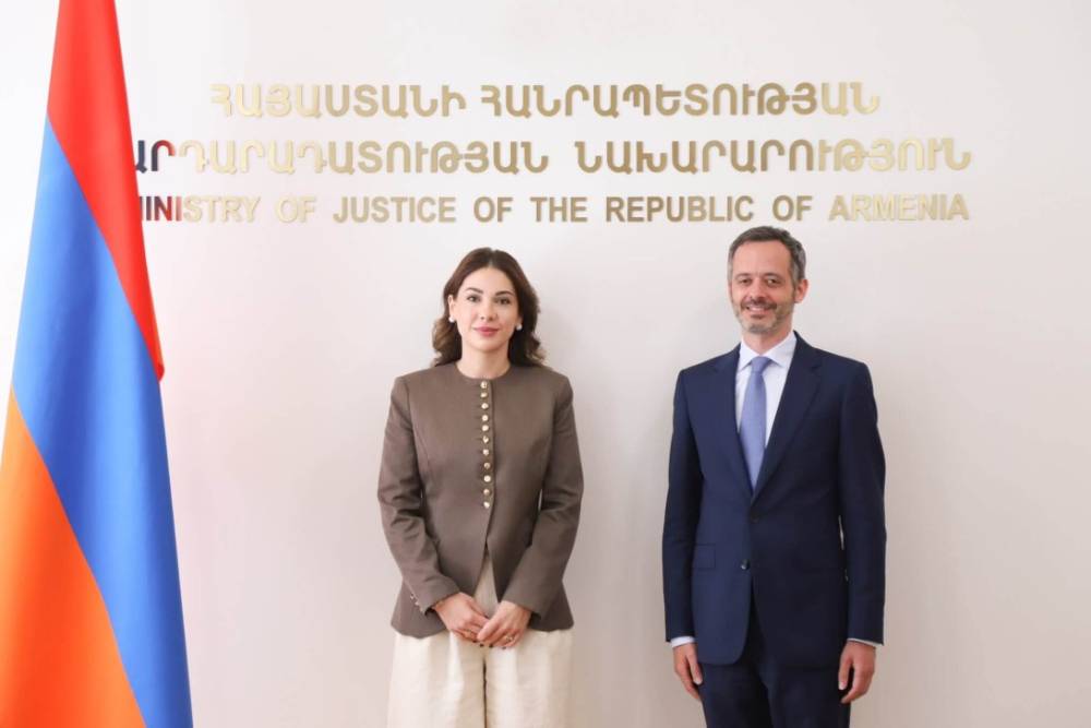 «Քննարկել են սահմանադրական բարեփոխումները»․ Արդարադատության նախարարությունը մանրամասներ է հայտնում Գալյանի ու Ֆրանսիայի դեսպանի հանդիպումից