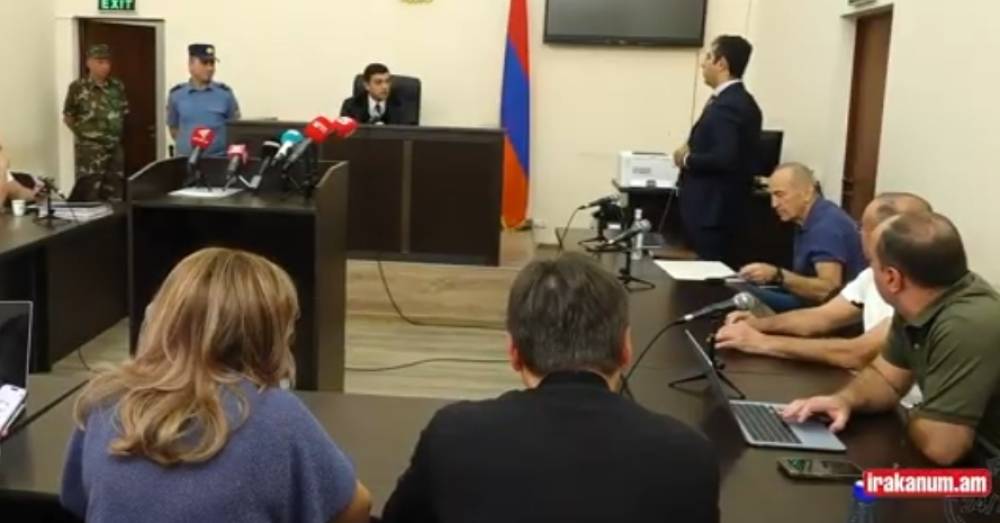 Օրվա երկրորդ կես․«ընդմիջումն ու՞մ վրա ա»․ Քոչարյանի գործով դատավորը՝ կողմերին