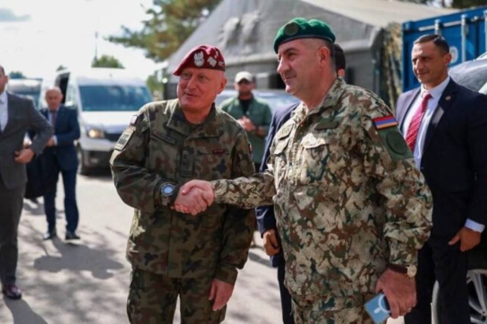 ԳՇ պետը Լեհաստանում մասնակցել է ցուցադրական վարժանքի