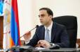 Վիճաբանություն սկսվեց քաղաքապետարանում․ Ավինյանը մատ թափ տվեց
